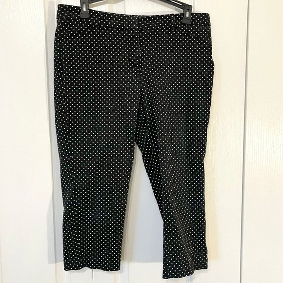 Cotton spandex capris pants - Picture 1 of 6
